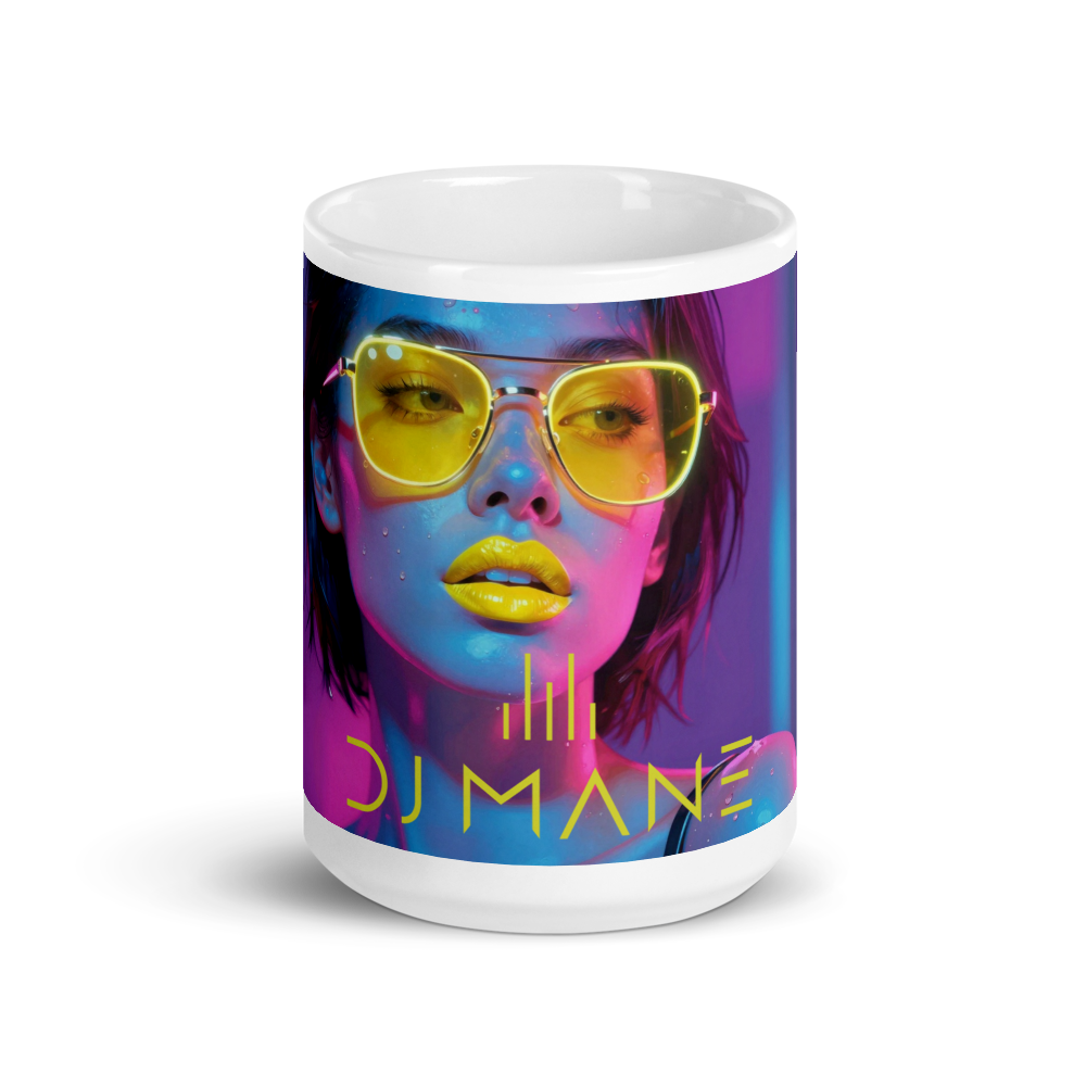 Weiße, glänzende Tasse